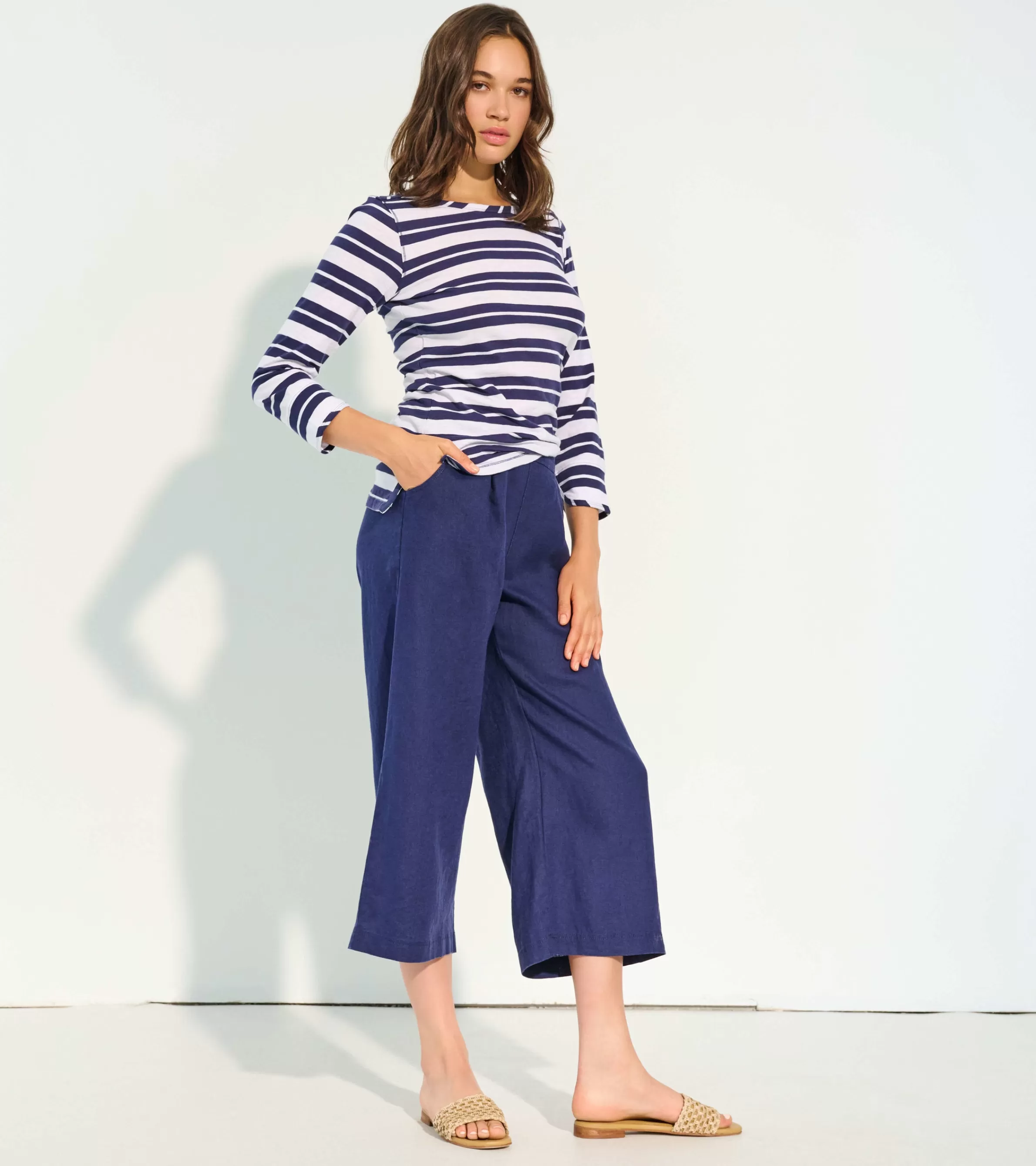 Women Hatley Bottoms*Cropped Wide Leg Pants - Navy