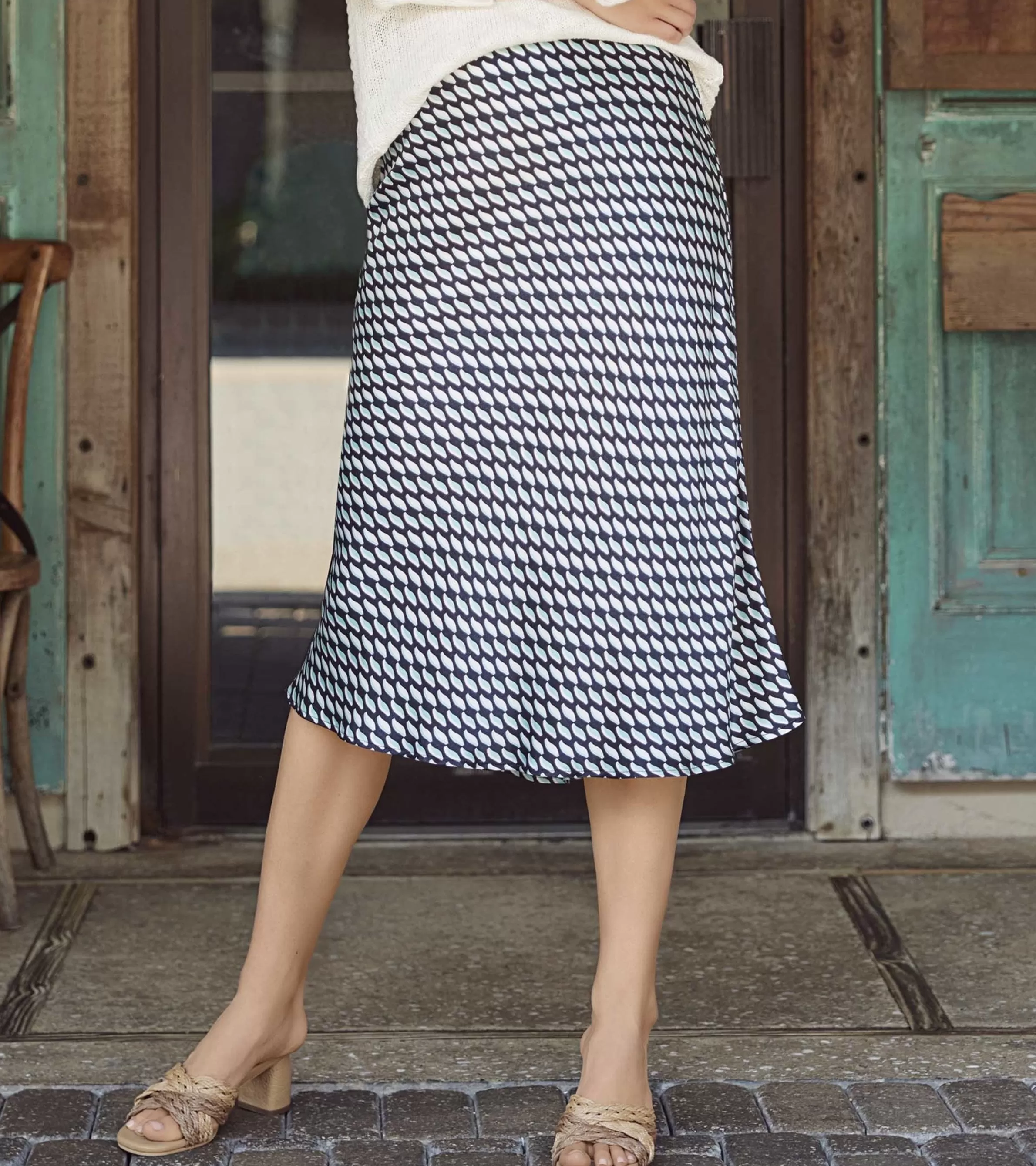 Women Hatley Bottoms*Grace Midi Skirt - Graphic Leaves